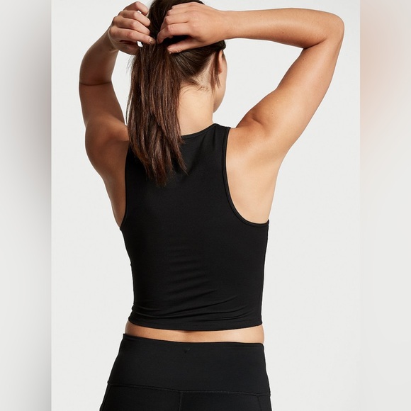 Top - Picture 2 of 4